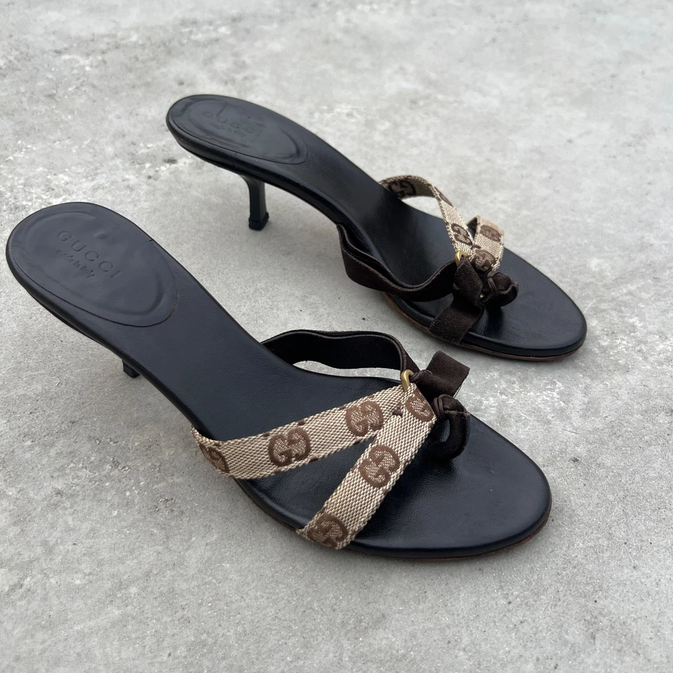 Gucci | Auténticas Tanga Mules Vintage Monograma GG Lona Cuero Marrón (35.5) Foto 3 de 4