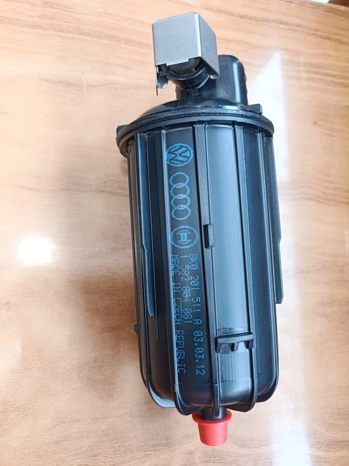 Filtro de combustible OEM 8K0201511A Audi A4 Quattro A5 Quattro S5 A4 RS5 A5 Foto 2 de 2