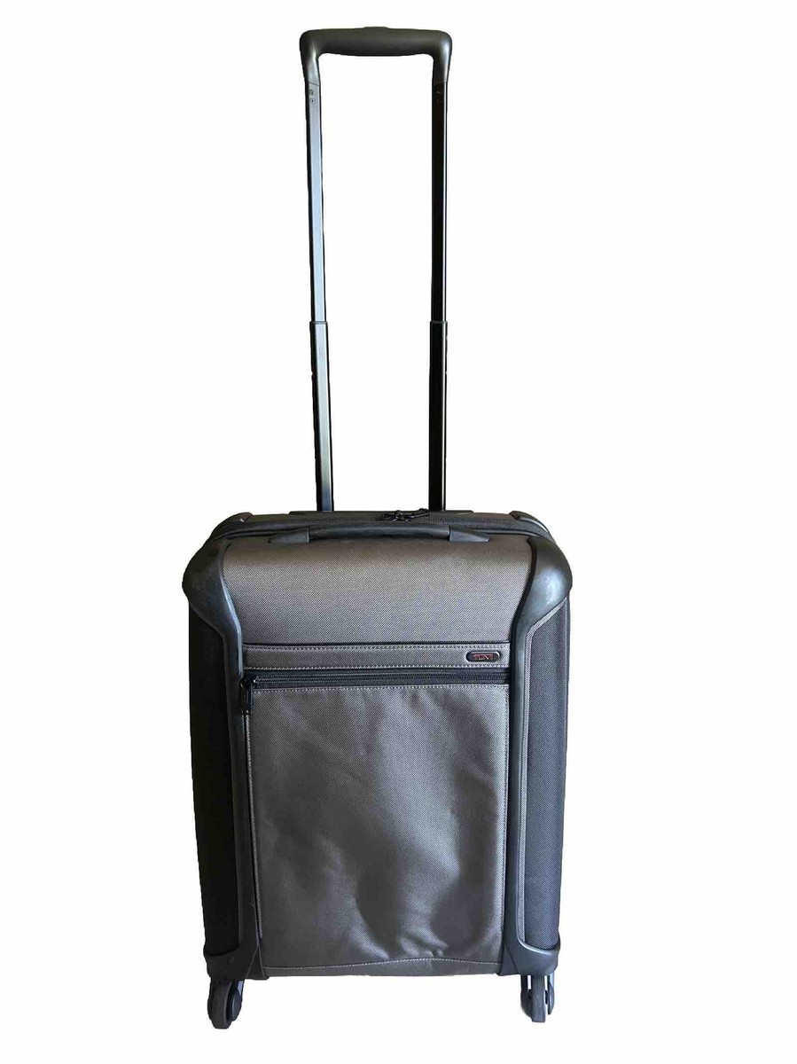 Tumi Continental Lightweight Wheeled Carry-On 126146 9936 28303521