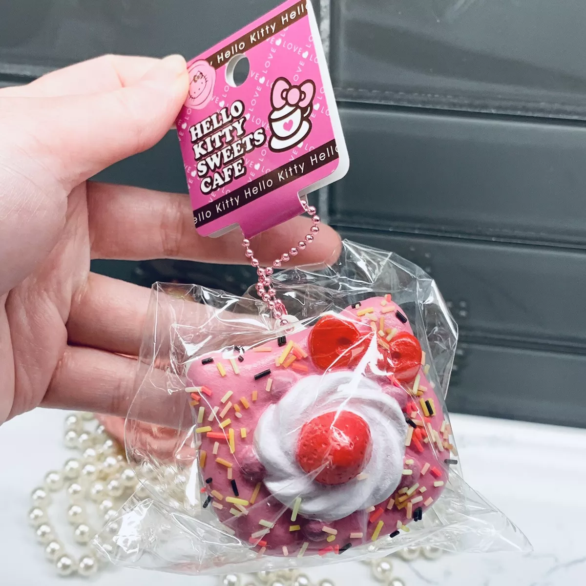 Hello kitty bag 2025 charm