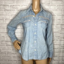 Levi s vintage chambray button down shirt 9/10