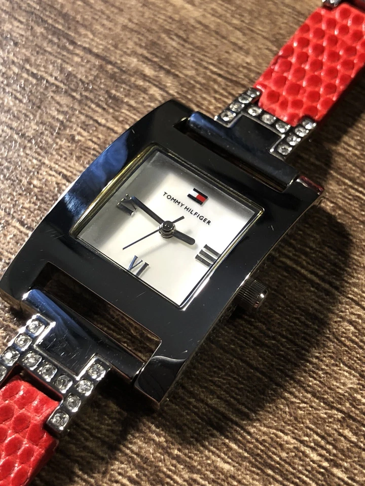 Tommy Hilfiger Damas Reloj Rectangular Correa Cuero Gemado Batería Nueva Foto 4 de 4