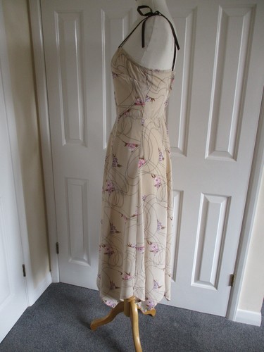 One Step Ahead- Retro caramel floral print silky feel handkerchief hem dress - S - Picture 8 of 12