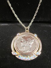 🌟 Moneda de diez centavos de mercurio 1945 chapada en oro de colección sentada con pedrería y cadena de 24"