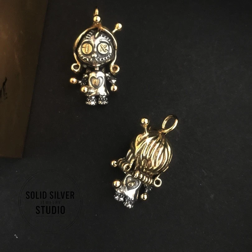 Muñeca Colgante Plata 925 y Latón Gótico Punk Espeluznante Lindo Dije Motociclista Hombres Joyería Foto 3 de 4