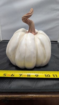White Poly Pumpkin Halloween Decoration Fall Decor New Never Used (041)