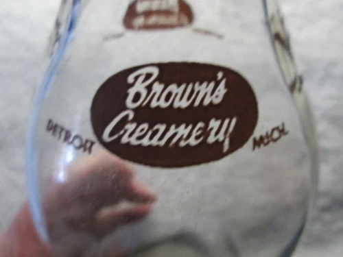 Vintage Brown's Creamery, Detroit, One Quart Glass Milk Bottle