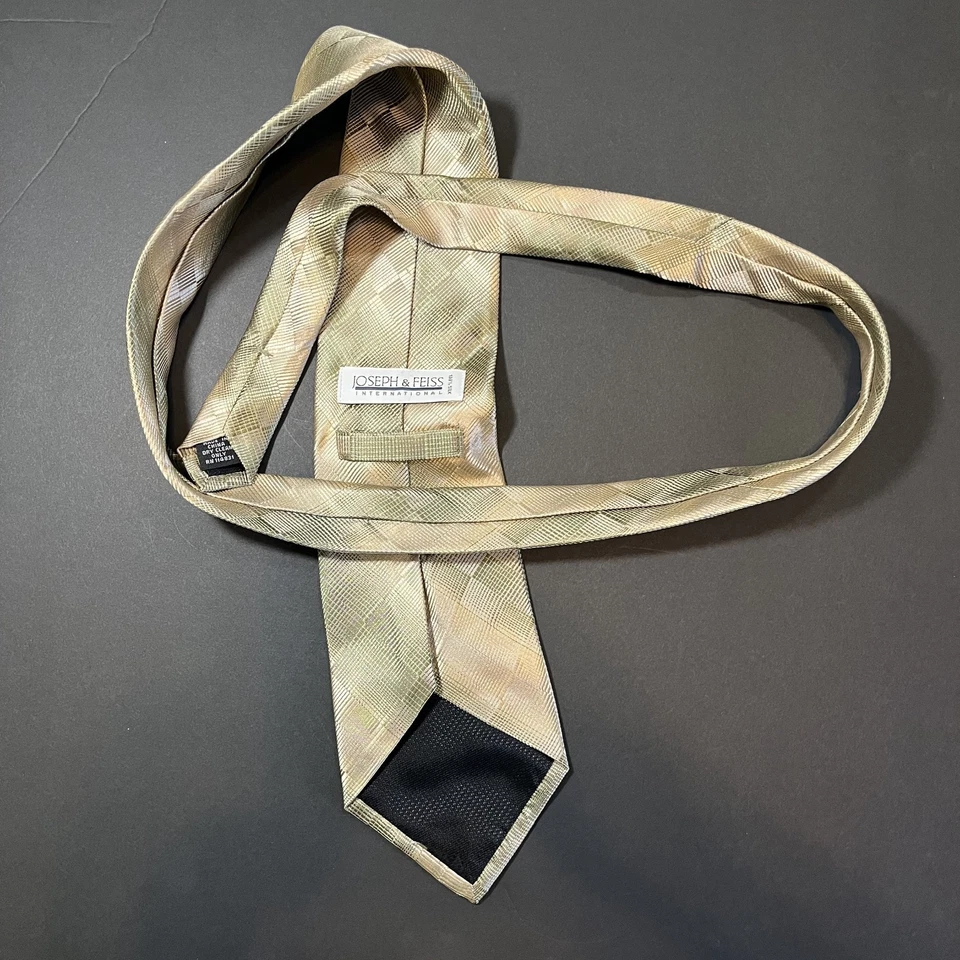 *Envío GRATIS* Corbata Joseph & Feiss Cuadros Dorados 100% Seda Foto 2 de 2