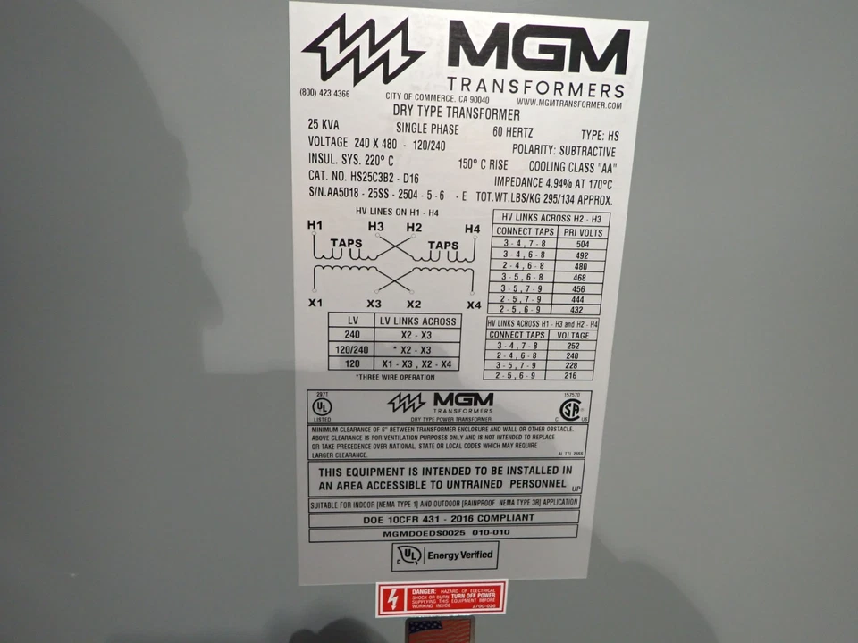 Nuevo transformador monofásico de 25 KVA MGM 25SS*D16 HS25C3B2-D16 240x480-120/240v Foto 2 de 4