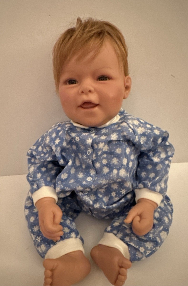Lee Middleton Doll By Reva Schick - Warm and Cuddly Numbered Vinyl