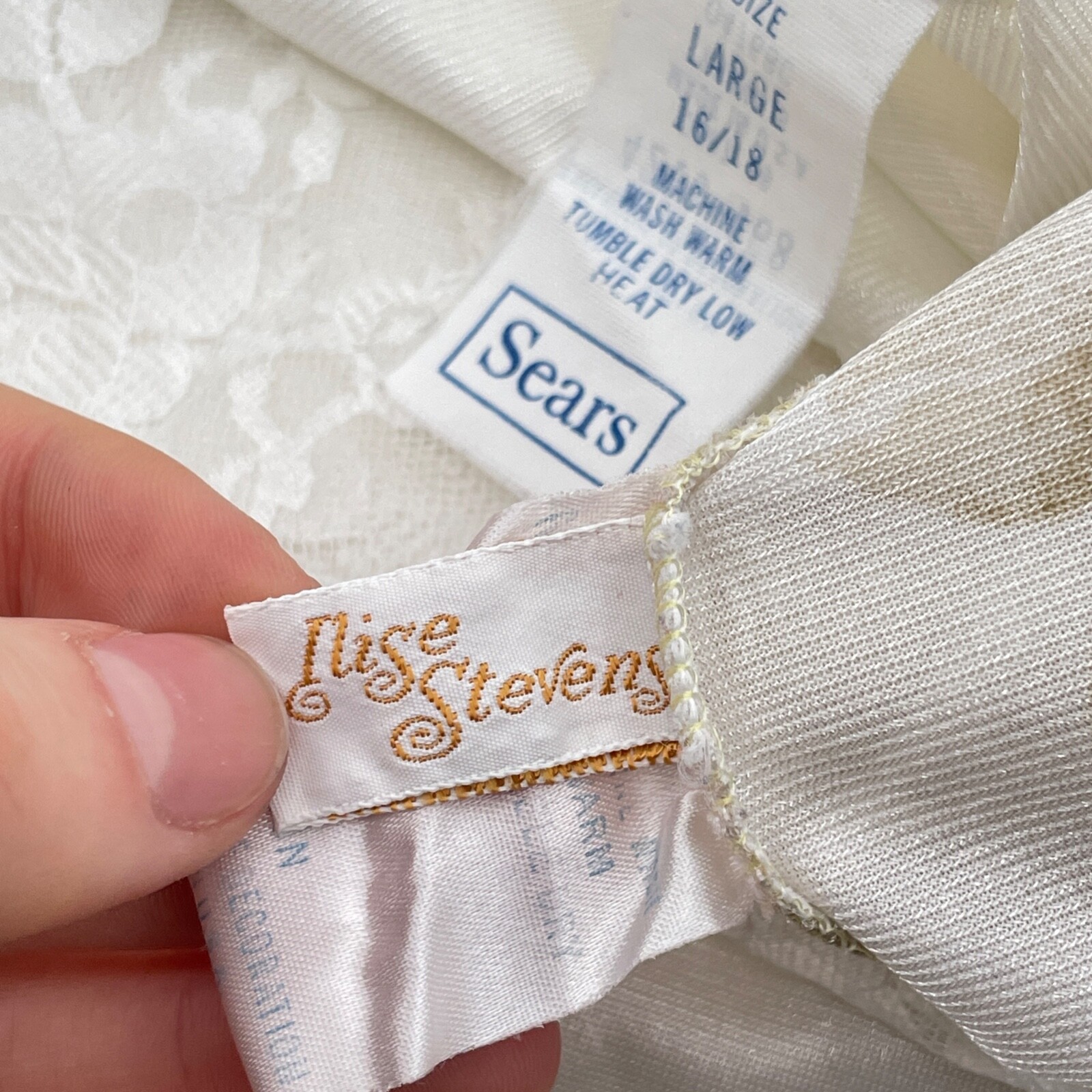 ILISE STEVENS Pegnoir Set womens L lace Nightgown floral Robe 100% nylon 2 piece