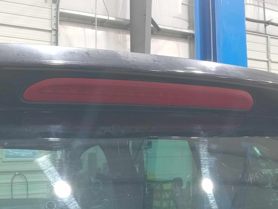 2009-2017 Volkswagen Tiguan Deck-Lid Trunk Spoiler Black OEM 5N0827933BGRU - Image 4 of 4