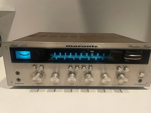 Vintage Marantz 2230 Stereo Receiver READ Description Powers On Sold AS-IS