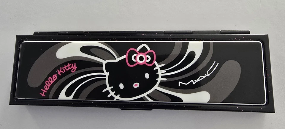 Mac Hello Kitty Eye Shadow Palette...Too Dolly Limited Edition, Brand New. - Image 2 of 3