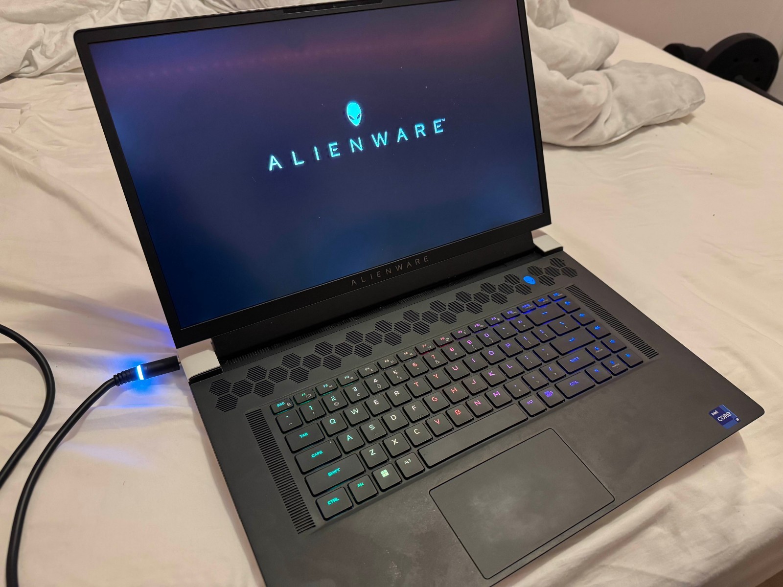 Dell Alienware X17 R2 Gaming Laptop