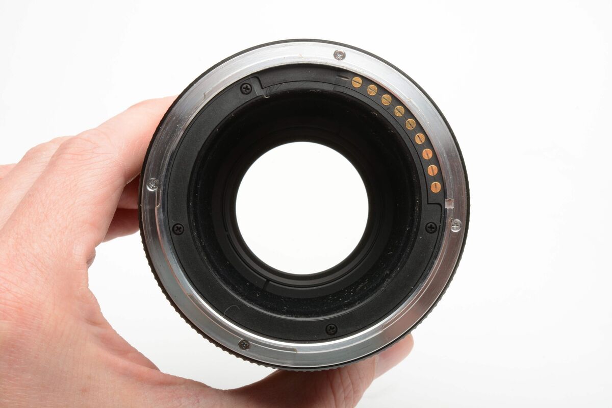 Contax 645 Zeiss T* 140mm f2.8 Sonnar lens, caps, pouch + Contax 645 Zeiss T* 140mm f2.8 Sonnar lens, caps, pouch +