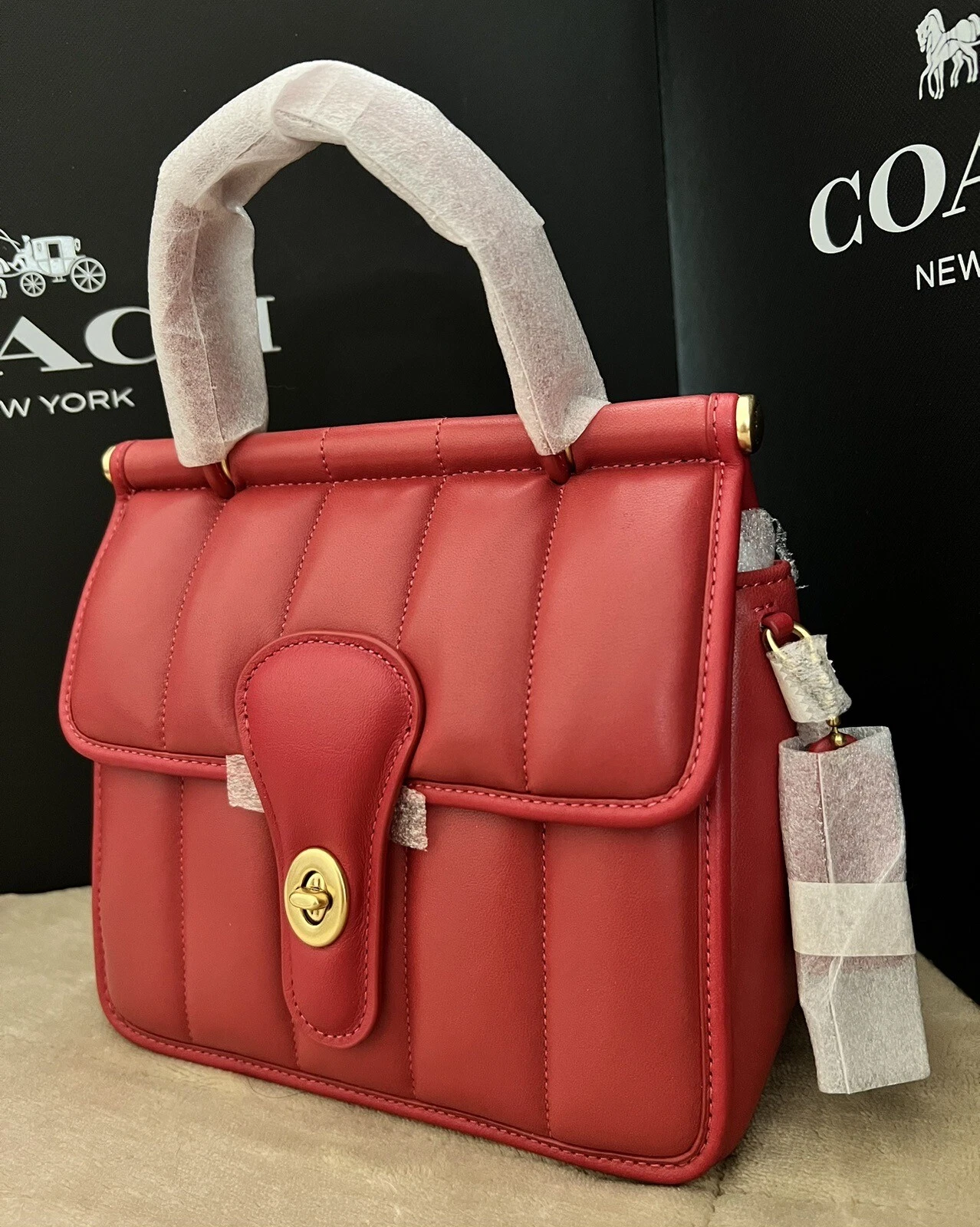 Coach Willis manico superiore 18 con trapuntatura in mela rossa stile C4711 nuovo con etichetta