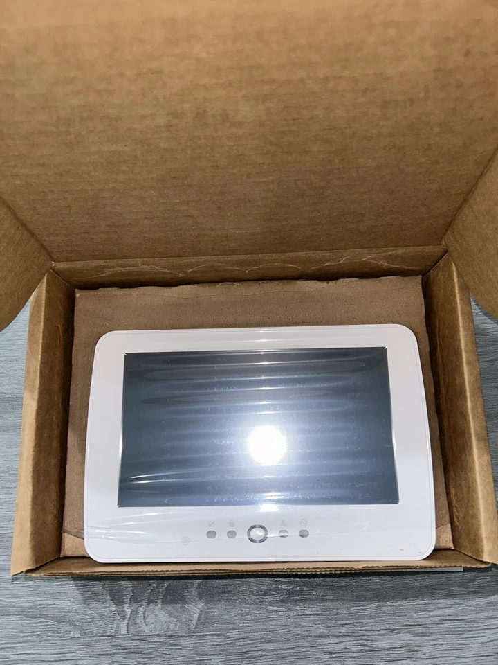 NEW In Original Packaging HS2TCHP NEO TouchScreen Alarm Keypad - Image 2 of 4