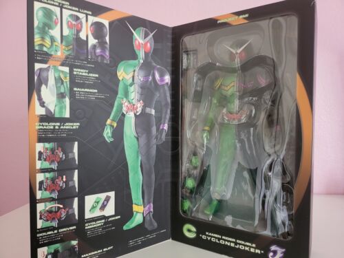 Medicom-Project BM! Kamen Rider W Cyclone Joker 1/6 Figure - Picture 3 of 5
