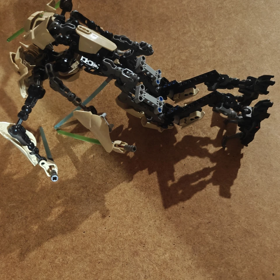 LEGO Star Wars 75112 General Grievous, photo 4 sur 5