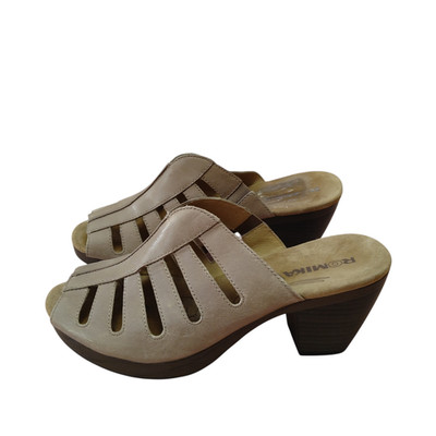 Romika Women s 38 Nancy Mule Sandals Slip On Peep Toe Block Heel Beige