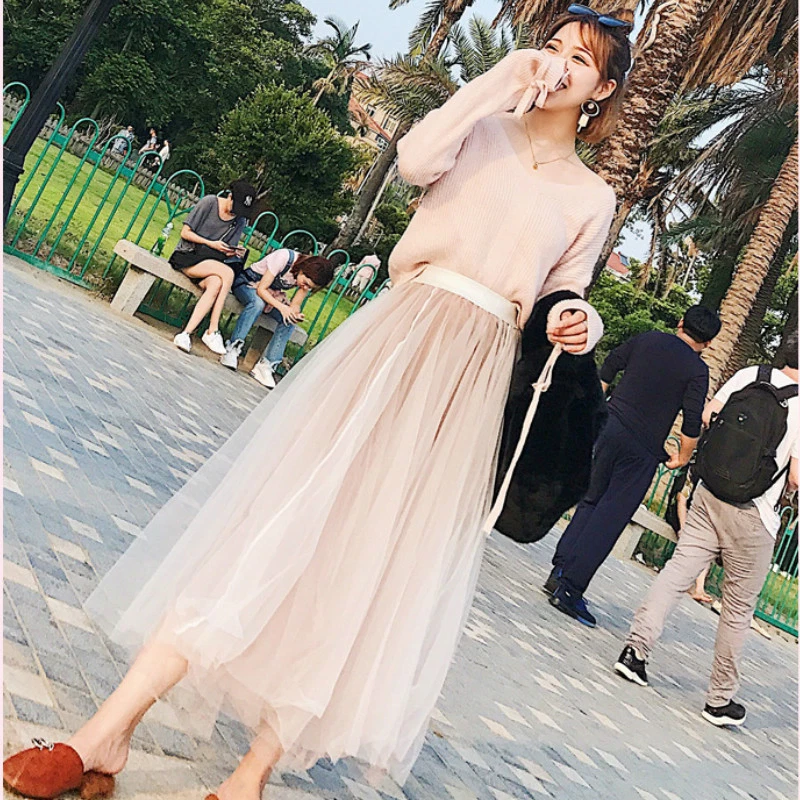 Long puffy top skirt outfit