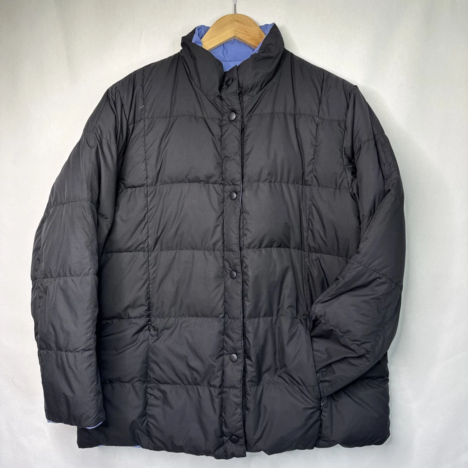 Lands’ End Goose Down Puffer Jacket Women’s 14/16 Petite Black Blue Reversible - Image 3 of 4
