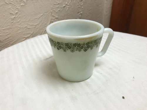 Pyrex 1410 Crazy Daisy Spring Blossom Milk Glass Coffee Mug D Handle pair of 2