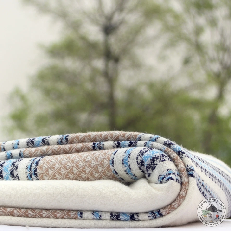 Cashmere Blanket "Sahara" - Handcrafted from Nepal, Cuddle Throw, Plaid, Travel - Image 2 of 4