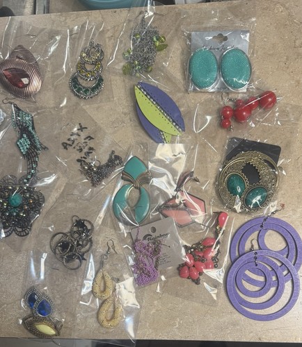 Women’s Earrings Lot Colorful hoops Dangles And more! 38 Sets Plus Pack of Studs - Picture 4 of 5