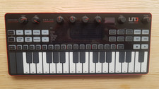 IK Multimedia Uno Pro Desktop Dual Paraphonic Analogue Synthesizer