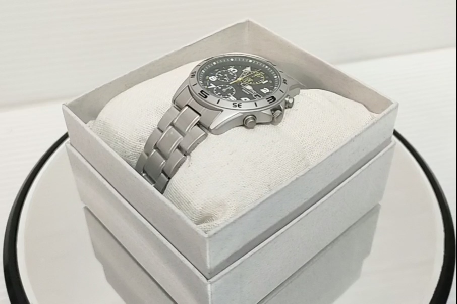 SEIKO SND377P Chronograph Men's Watch New Green Silver Authentic