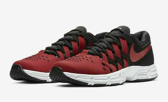nike fingertrap red