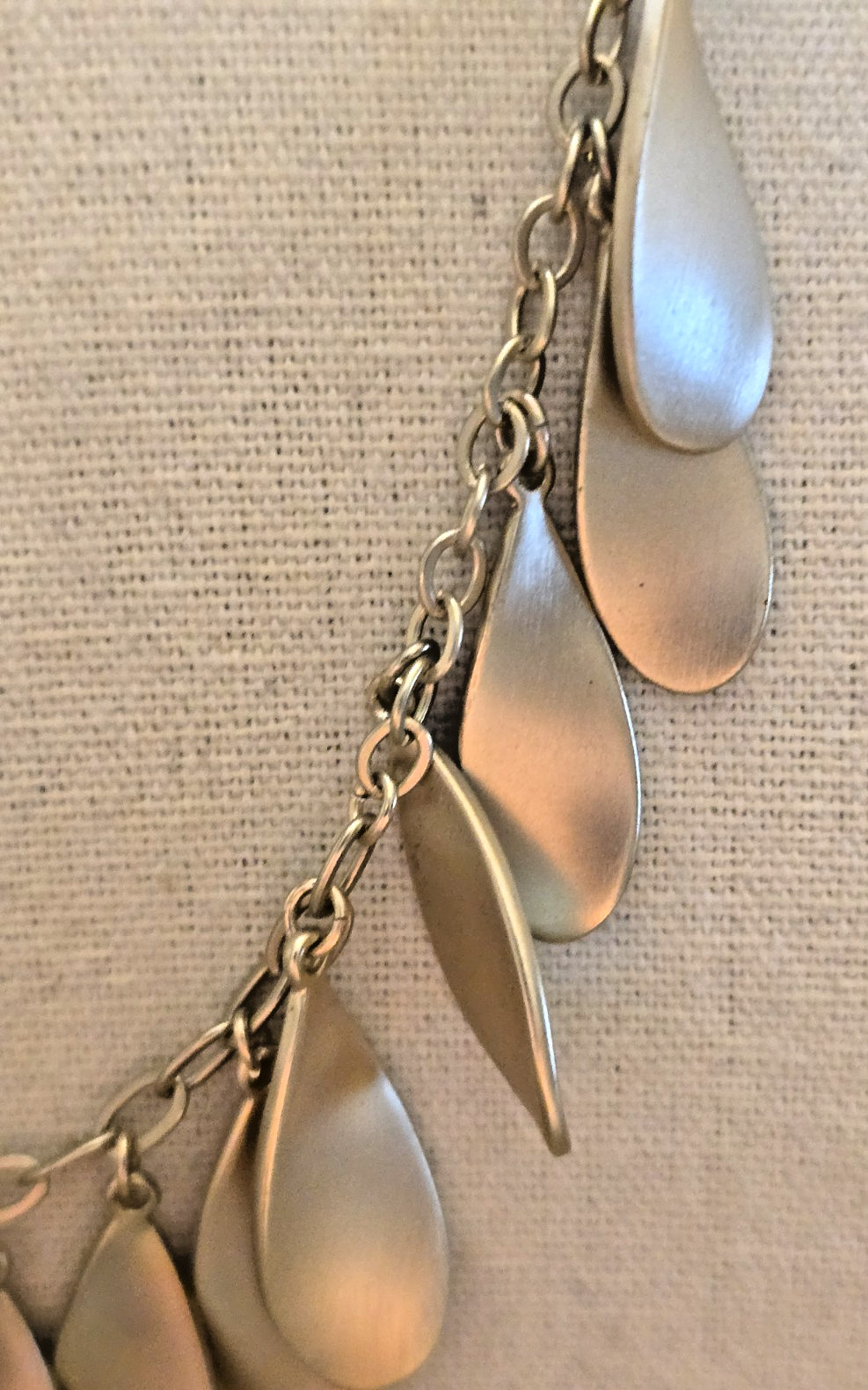 LOFT - Pointed Statement Statement Necklace - image 4