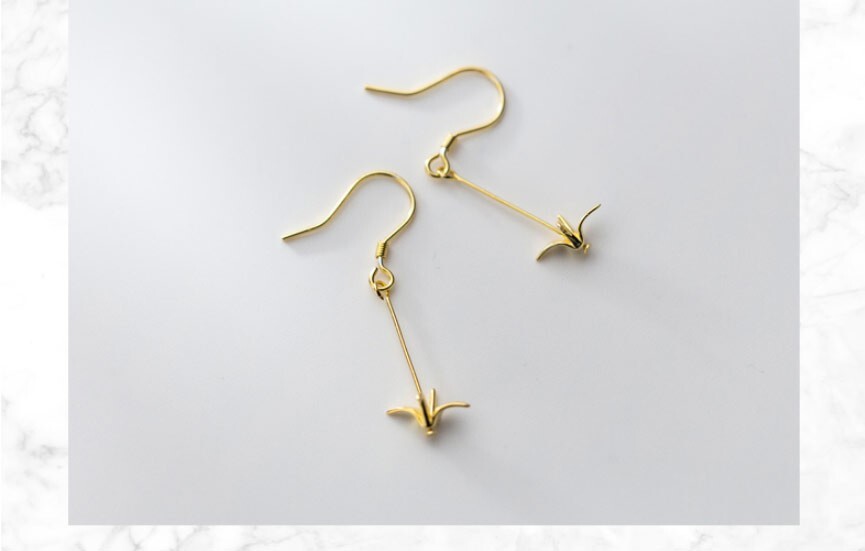 Elegant dangle earrings for women stylish lightweight fashion jewelry-image