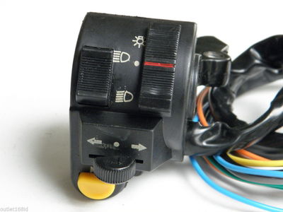 LAMBRETTA D/LD 125/150 Handle Bar Switch Unit Light/Horn - from The Scooter Republic UK LAMBRETTA D/LD 125/150 Handle Bar Switch Unit Light/Horn - from The Scooter Republic UK