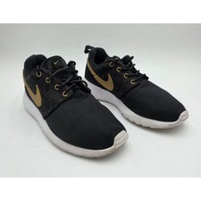 Nike Roshe One GS Negro Metálico Dorado Estampado Tropical Tenis 677782-010 4.5Y