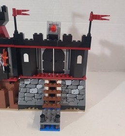 Lego 8802 Knights Kingdom: Dark Fortress Landing 8802 Castle and Boat Set