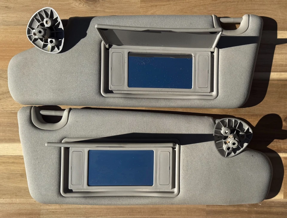 Parasoles grises laterales para conductor y pasajero Chevrolet HHR 2006-2011 OEM Foto 2 de 3