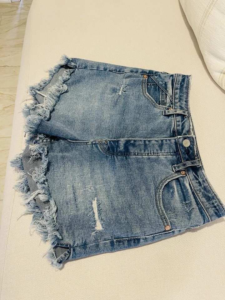 Pantalones cortos para mujer We The Free People tiro alto CRVY corte de mezclilla con botones talla 27 Foto 4 de 4