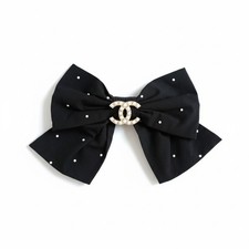 NEW Chanel Cruise 2025 Bow Barrette in Black  White CC With Pearls Large Size