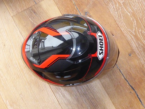 SHOEI GT-Air Motorradhelm schwarz / rot glänzend Größe L WIE NEU - Bild 4 von 10