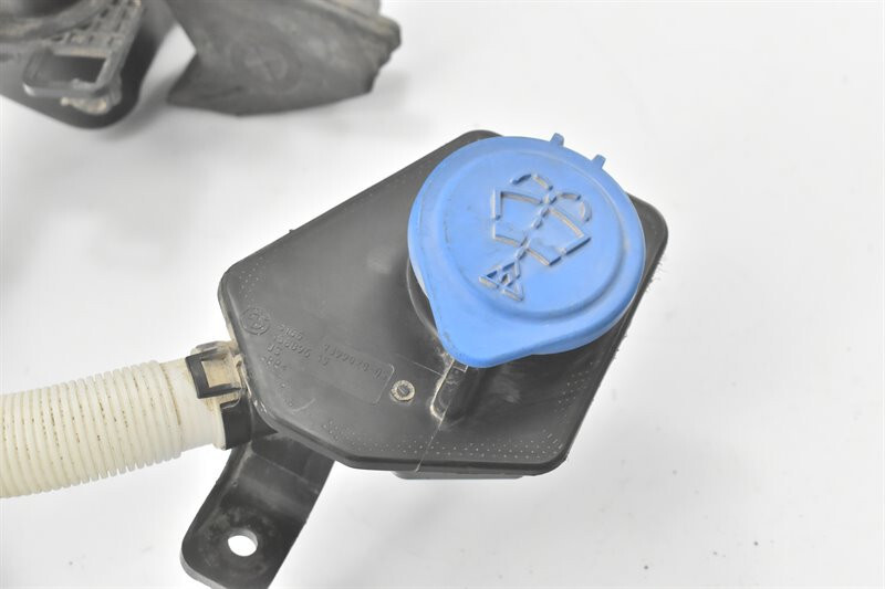 Windshield Washer Fluid Reservoir Tank 7399029 7483866 BMW X3 G01 