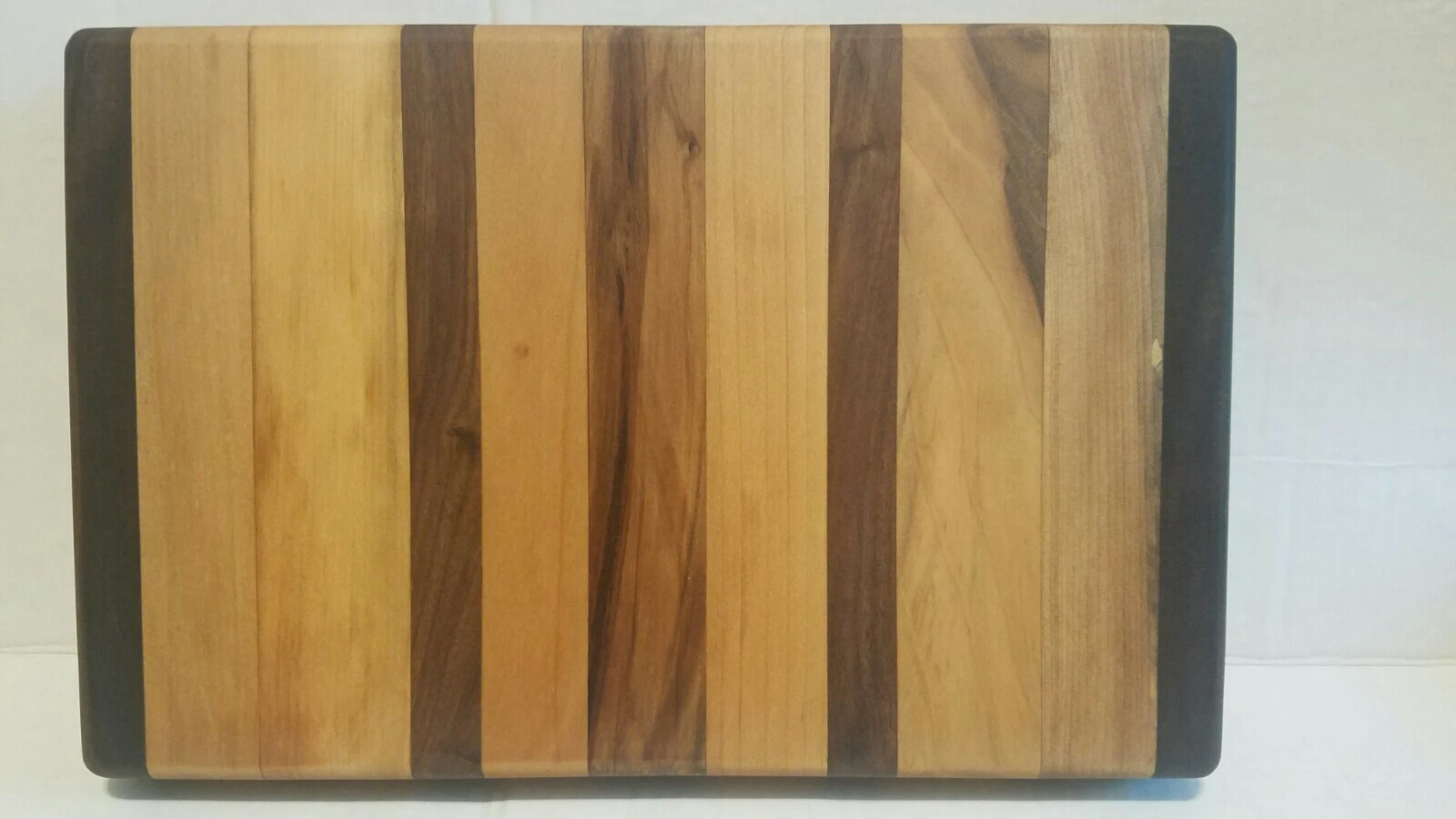 American Hard Wood Cutting Board Satin Walnut Black Walnut 13"x9"x1.5"