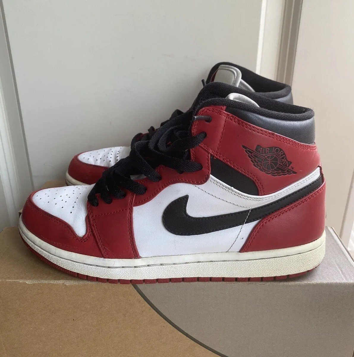 RARE 🔥Nike Air Jordan 1 Retro High Chicago 2013 Men's 332550-163