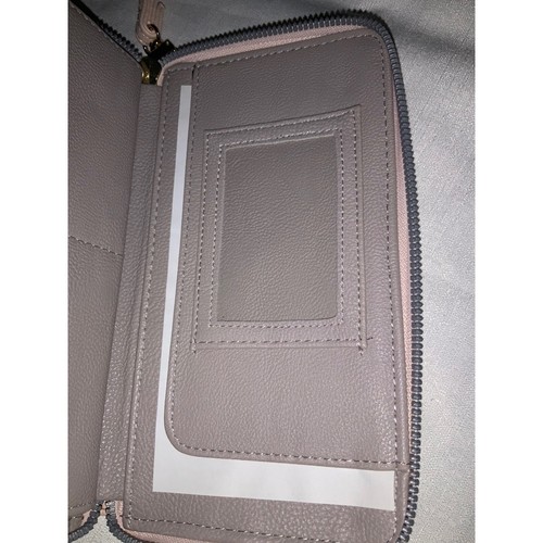 Betsey Johnson Wallet Wristlet Bow Accent Zip Around Pink Clutch - Picture 8 of 8