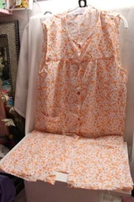 Vtg. N9Ne's White Orange Floral polyester front button Sleeveless House Dress2XL