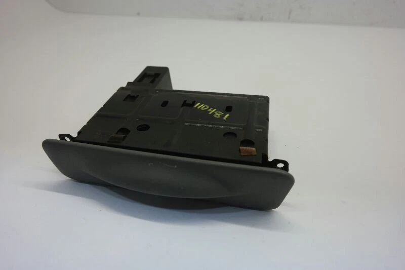 2002-2004 Ford F350 Sd Dash Cup Holder Cupholder  - Image 2 of 4