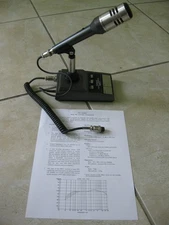 Yaesu MD-1C8 deluxe desk microphone in Very Nice shape and working as it should
