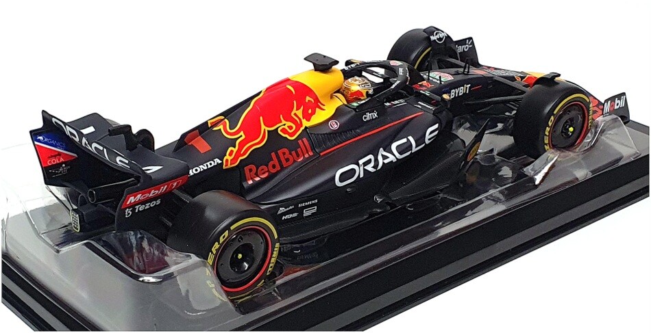 Burago RB8 レッドブル s-l1600.jpg